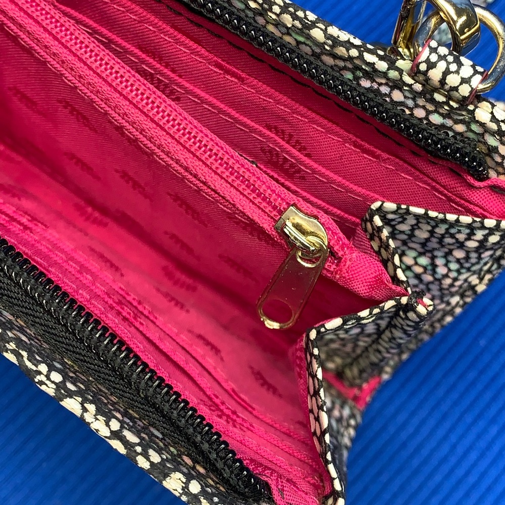 Juicy Couture Wallet Purse - Picture 5 of 6
